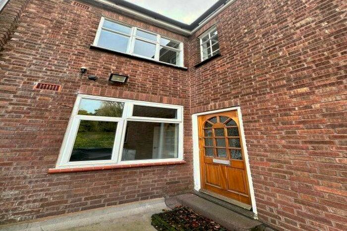 2 Bedroom Flat To Rent In Hagley Road West, Oldbury, B68