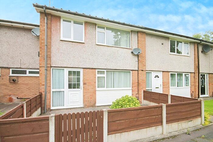 3 Bedroom Detached House To Rent In Tanhill Close, Offerton, Stockport, SK2