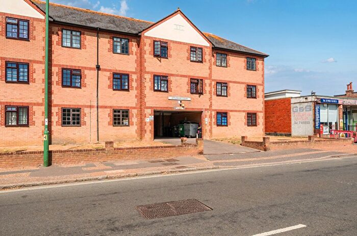 Studio To Rent In Applesham Court, South Street, Lancing, West Sussex, BN15