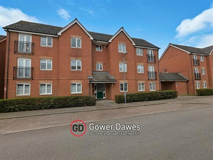 2 Bedroom Apartment For Sale In Hill House Drive, Chadwell St.Mary, RM16