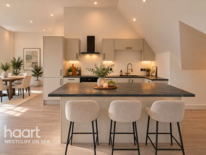 3 Bedroom Apartment For Sale In Roots Hall, Essex, SS2