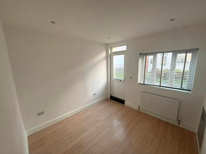 2 Bedroom Terraced House To Rent In Albany Terrace, Lincoln, LN5