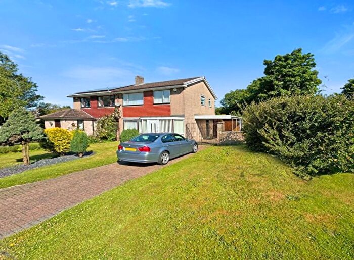 3 Bedroom Semi-Detached House For Sale In North Close, Hartlepool, TS27