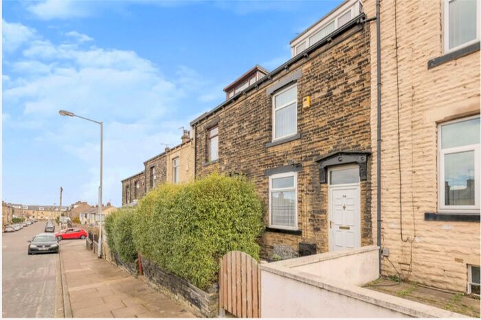 3 Bedroom Terraced House To Rent In Hastings Street, Bradford, BD5