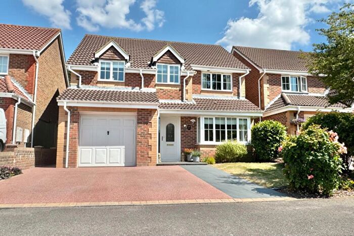 4 Bedroom Detached House For Sale In Squirrel Close, Park Gate, SO31