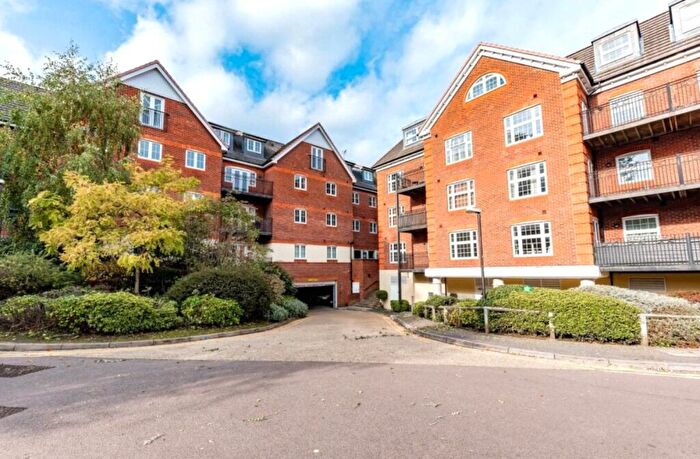 1 Bedroom Flat To Rent In London Road, Camberley, Surrey, GU15