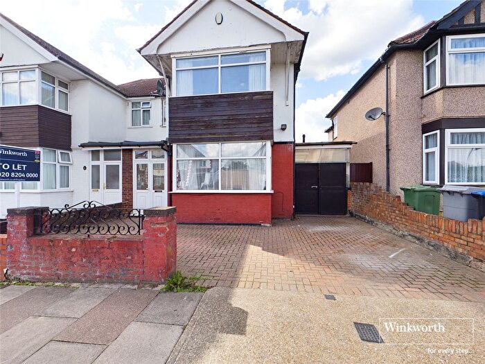4 Bedroom Semi-Detached House To Rent In Sudbury Avenue, Wembley, HA0