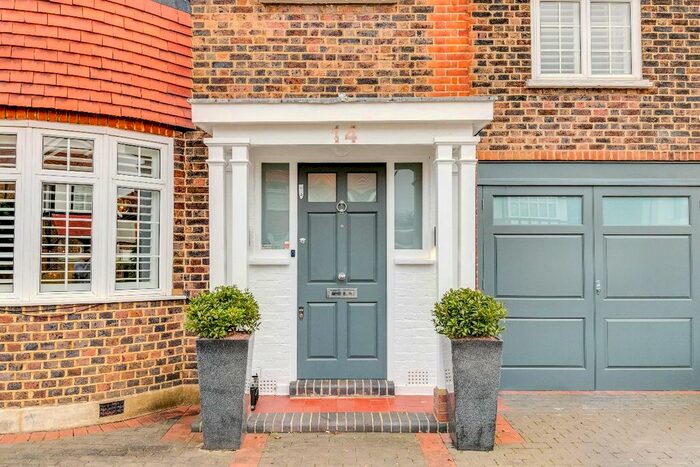 6 Bedroom Semi-Detached House To Rent In Ullswater Road, London, SW13