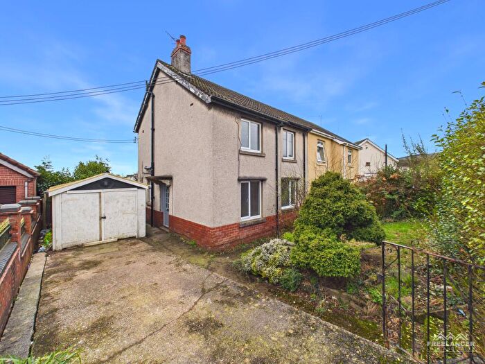 3 Bedroom Semi Detached House For Sale In Parc Avenue, Pontnewydd, Cwmbran, NP44