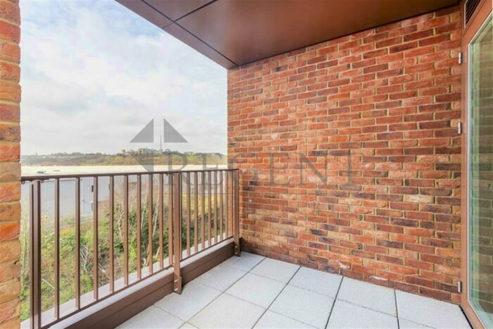 2 Bedroom Apartment To Rent In Azure House, Brook Road, N8