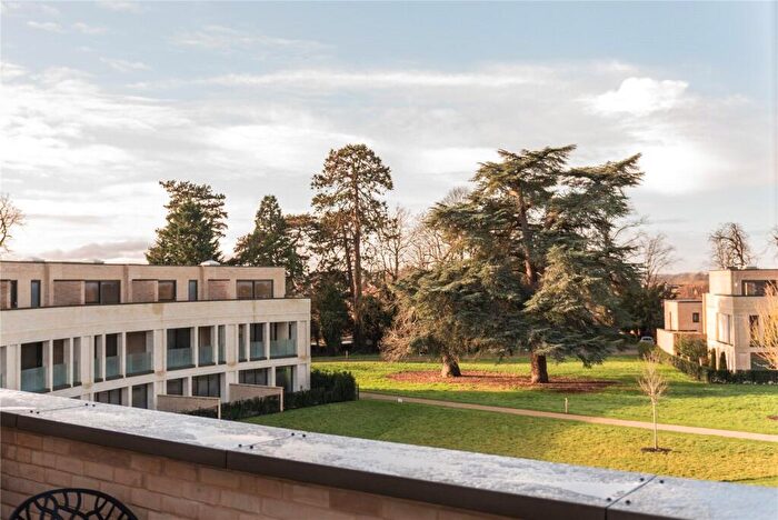 5 Bedroom Detached House For Sale In The Crescent, Elms Road, Thame, Oxfordshire, OX9