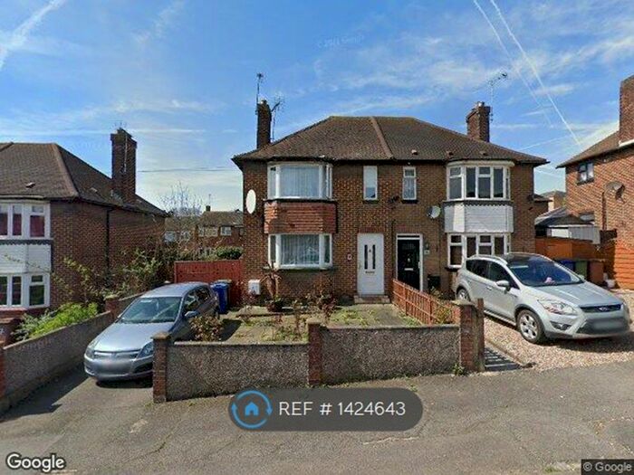 3 Bedroom Semi-Detached House To Rent In Lokyer Road, Purfleet, RM19
