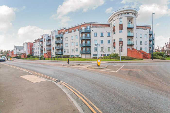 2 Bedroom Flat To Rent In Burghley Court, Kingsquarter, Maidenhead, SL6