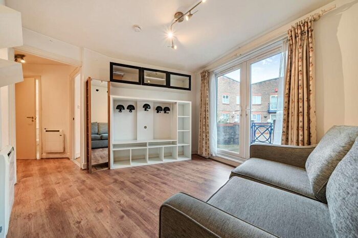 1 Bedroom Flat To Rent In Trundleys Road, Chester Court Trundleys Road, SE8