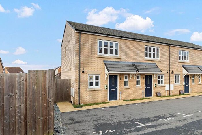 2 Bedroom End Of Terrace House For Sale In Greenhouse Close, Buckingham Fields, Northampton, NN4