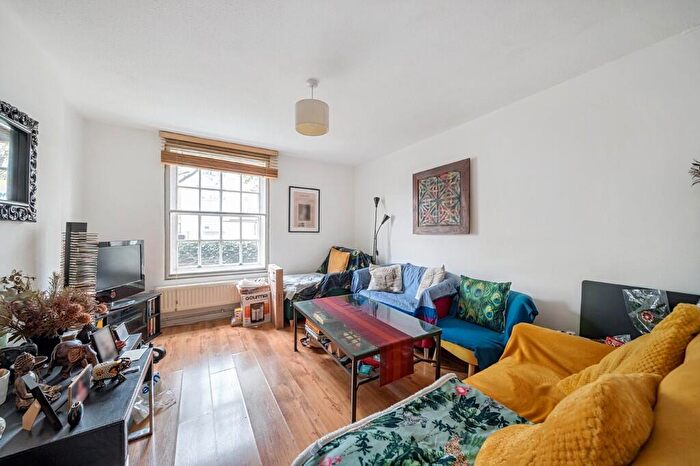 1 Bedroom Flat To Rent In Buckmaster House, Holloway Road, N7