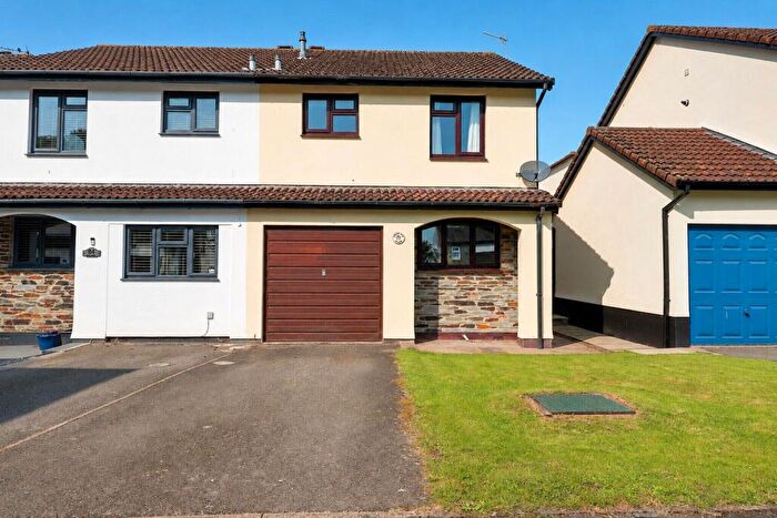 3 Bedroom Semi Detached House For Sale In Woodland Close, Barnstaple, Devon, EX32