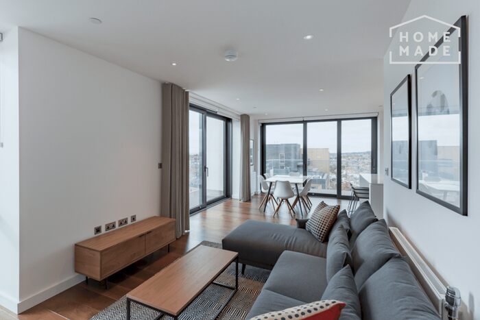 3 Bedroom Flat To Rent In Alto, Wembley Park, HA9