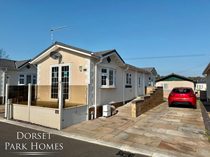 2 Bedroom Park Home For Sale In Pinehurst Park, West Moors, Ferndown, Dorset, BH22