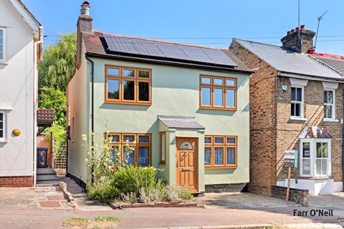 3 Bedroom Detached House For Sale In Princes Road, Buckhurst Hill, IG9