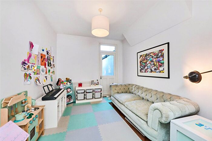 3 Bedroom Terraced House For Sale In Westcote Road, Furzedown, SW16