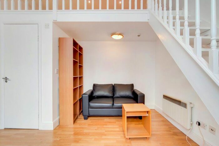 Studio To Rent In Collingham Place, Earls Court, SW5