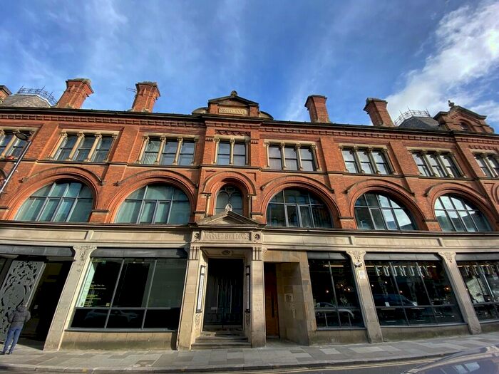 2 Bedroom Apartment To Rent In Thomas Street, Manchester, M4