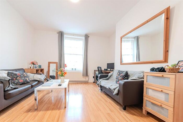 2 Bedroom Flat To Rent In Bath Street, Leamington Spa, CV31