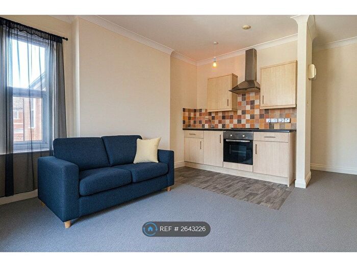 1 Bedroom Flat To Rent In Cambridge Road, Southampton, SO14