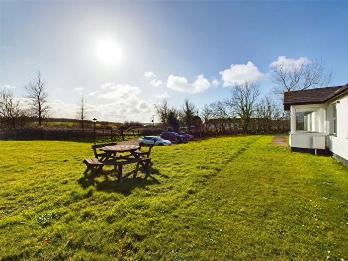 2 Bedroom Bungalow To Rent In Bude, EX23