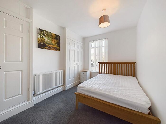 1 Bedroom Flat To Rent In Room, Kirkstone Road, Sheffield, S6