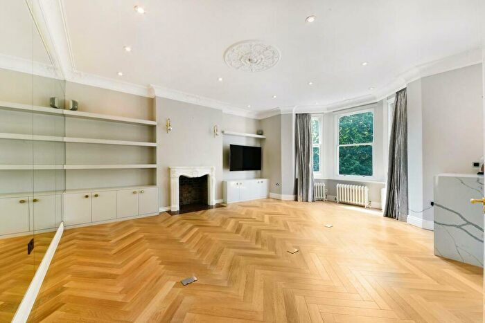 2 Bedroom Apartment To Rent In Lancaster Grove, Belsize Park, NW3