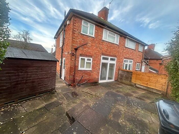 3 Bedroom Semi Detached House To Rent In Wicklow Drive, Leicester, LE5