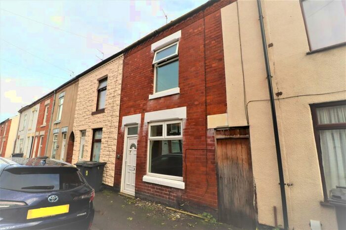 3 Bedroom Terraced House To Rent In Clarence Street, Nuneaton, CV11