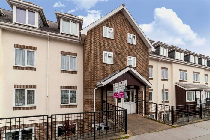 1 Bedroom Flat To Rent In Bensham Lane, Thornton Heath, CR7