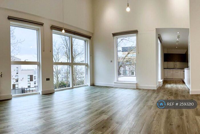 3 Bedroom Penthouse To Rent In Christchurch Avenue, London, NW6