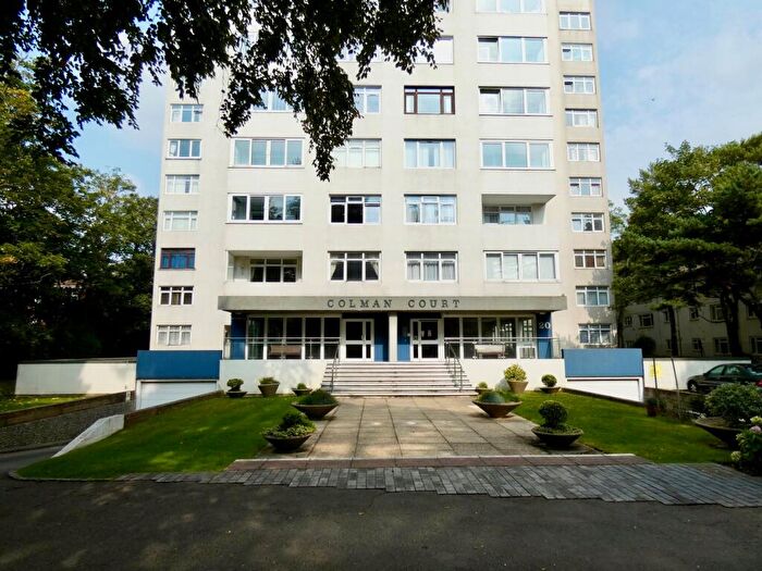 1 Bedroom Flat To Rent In Manor Road, Eastcliff, BH1