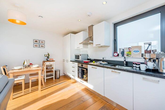 1 Bedroom Flat To Rent In Harrow Road, Kensal Green, London, NW10