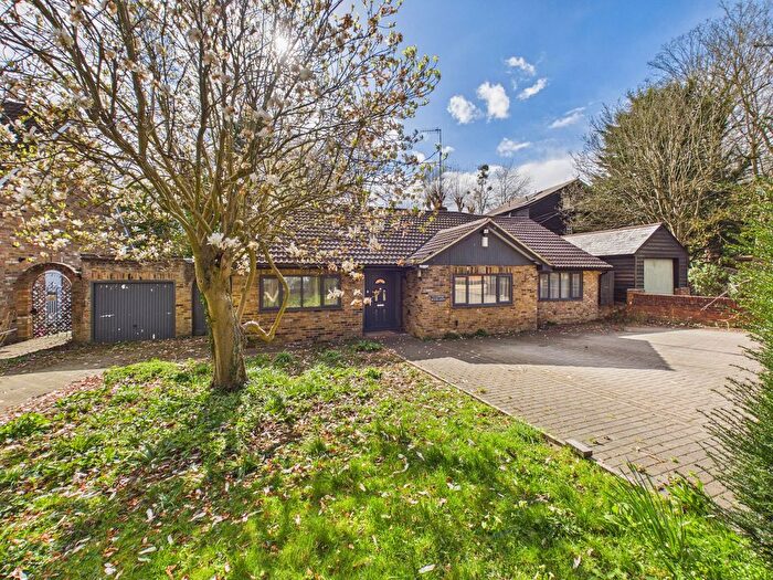 4 Bedroom Detached Bungalow For Sale In Clapton Mill, Wooburn Moor, High Wycombe, Buckinghamshire, HP10