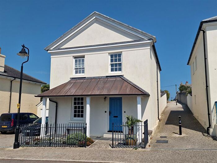 3 Bedroom Detached House For Sale In Stret Caradoc, Tregunnel Hill, Newquay, TR7