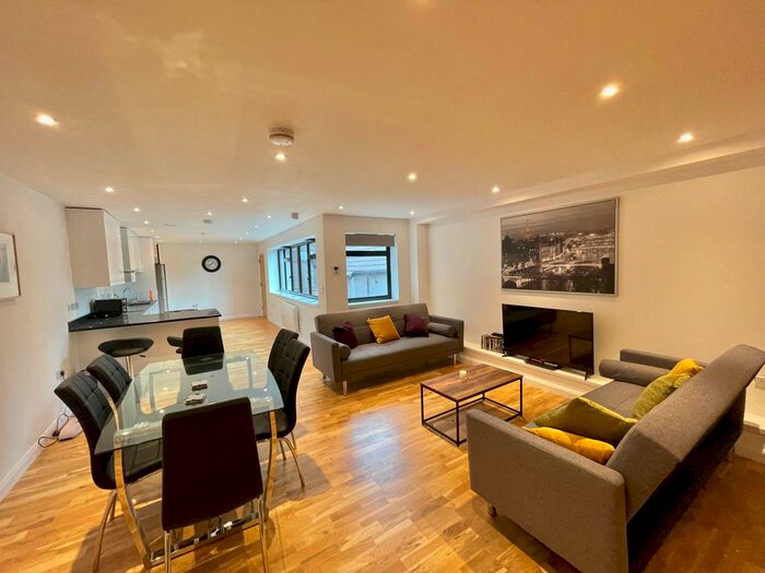 2 Bedroom Flat To Rent In Foregate Street, Chester, CH1