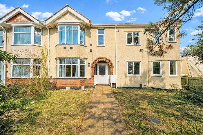 2 Bedroom Flat For Sale In Green Road, Oxford, OX3