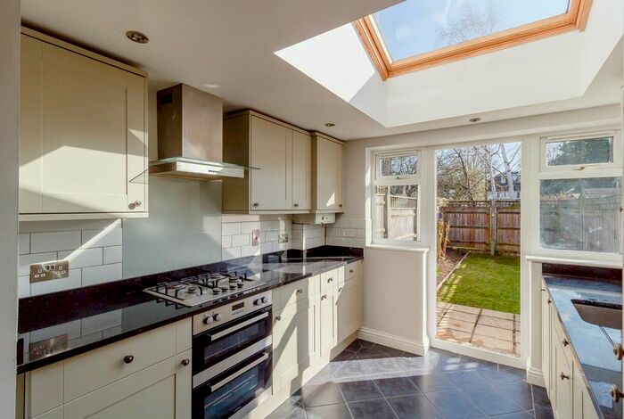 2 Bedroom Flat To Rent In Park House Gardens, Twickenham, TW1