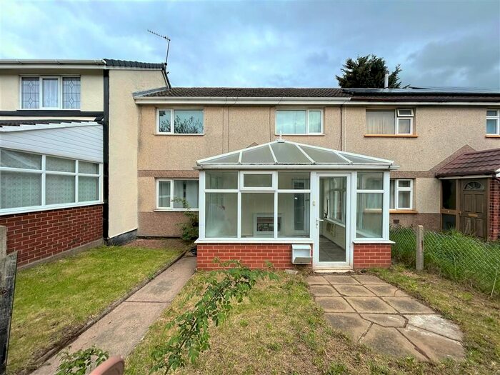 3 Bedroom Property To Rent In Balmoral Court, Bircotes, Doncaster, DN11