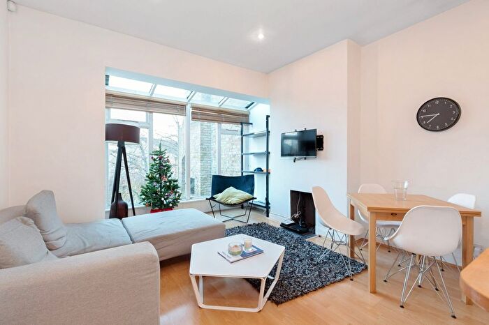 2 Bedroom Flat To Rent In Wilfred Owen Close, Wimbledon, SW19