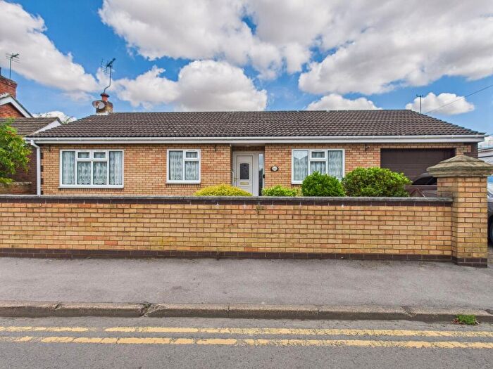 2 Bedroom Bungalow For Sale In Chapel Lane, Keadby, DN17