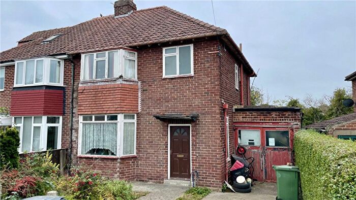 3 Bedroom Semi-detached House For Sale In Howard Drive, York, North Yorkshire, YO30