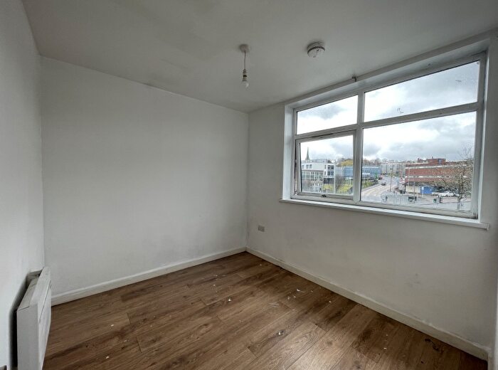 1 Bedroom Flat To Rent In Bradford Lane, Walsall, WS1
