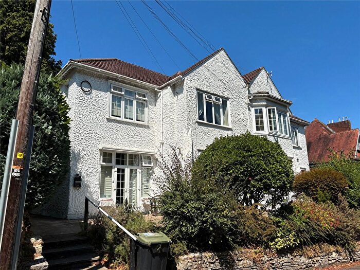 2 Bedroom Flat For Sale In Surrey Road South, Westbourne, Bournemouth, Dorset, BH4