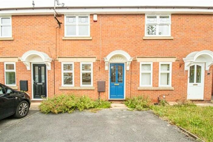 2 Bedroom Semi-Detached House To Rent In Oxendale Close, NG2